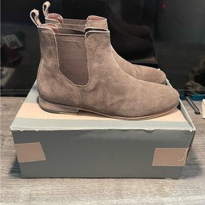 Men leather occasional leather boot size 11